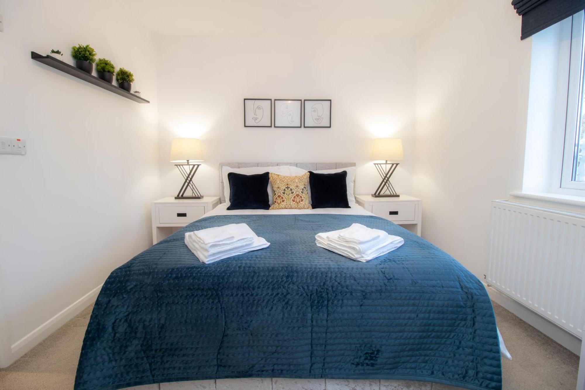 Crescent House Apartments Telford Bilik gambar