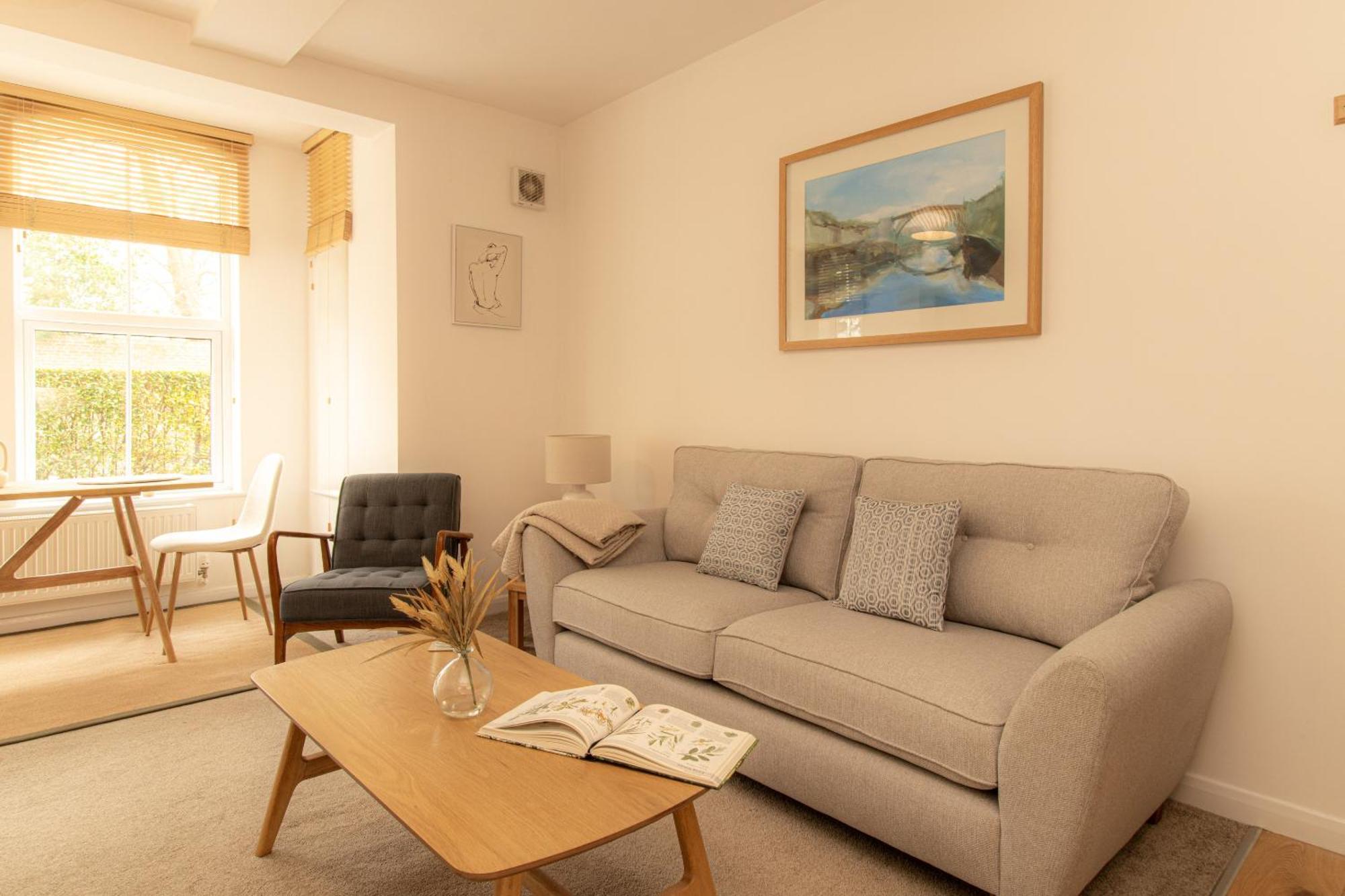 Crescent House Apartments Telford Bilik gambar