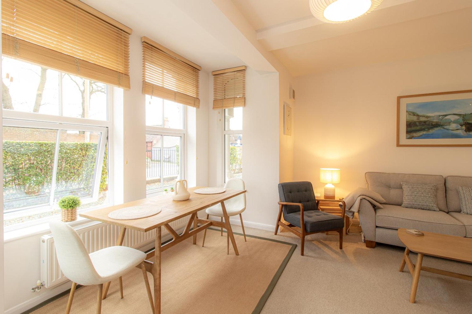 Crescent House Apartments Telford Bilik gambar