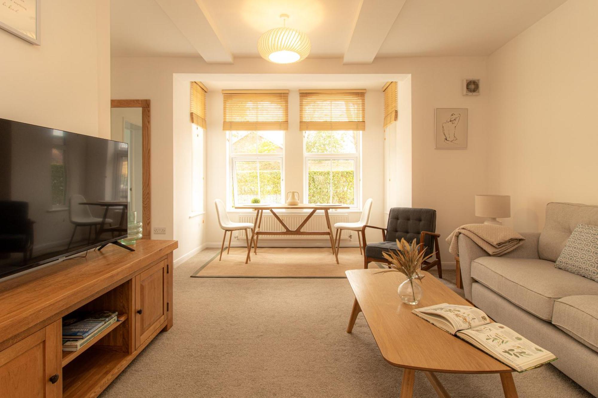 Crescent House Apartments Telford Bilik gambar