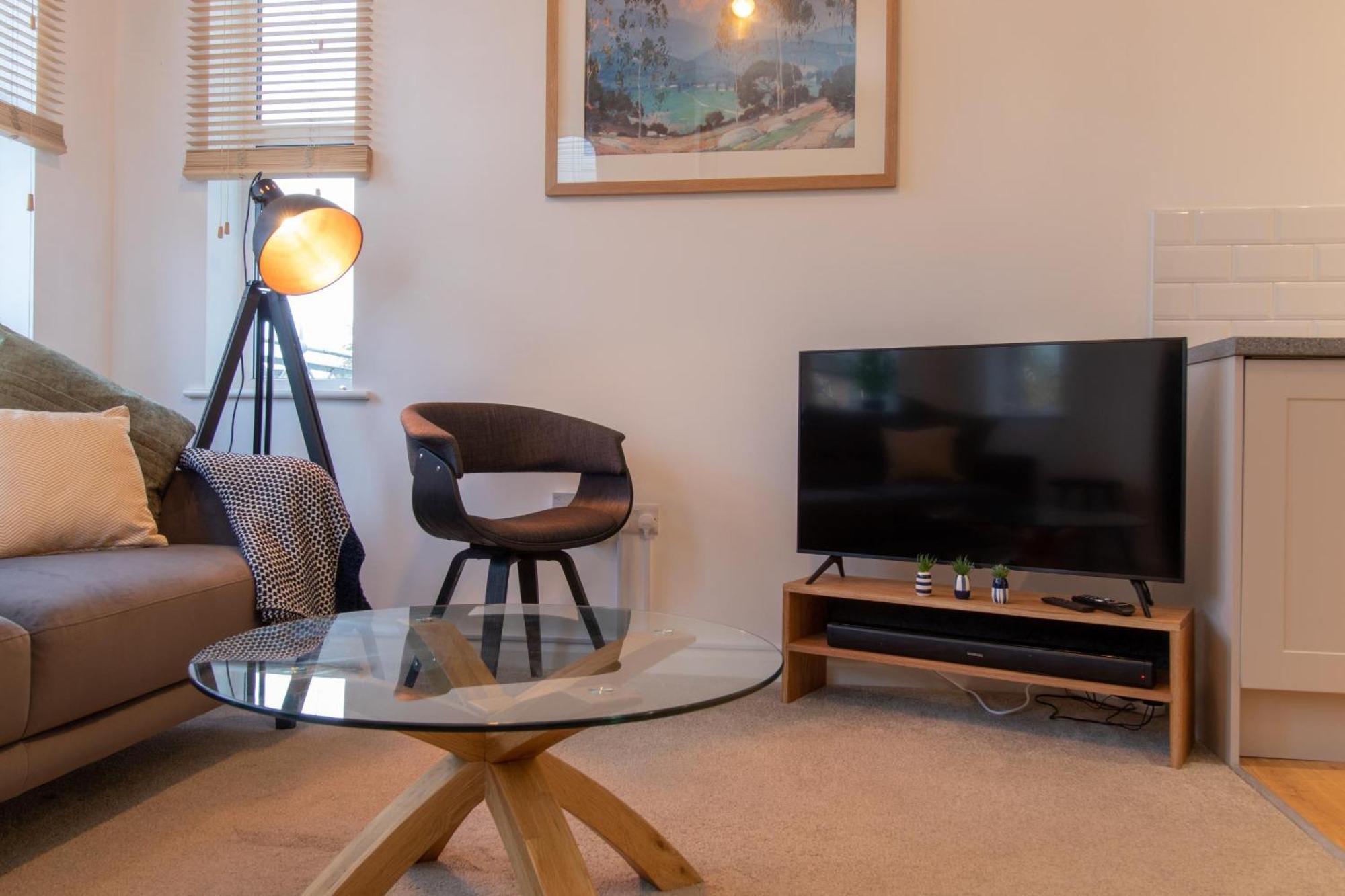 Crescent House Apartments Telford Bilik gambar