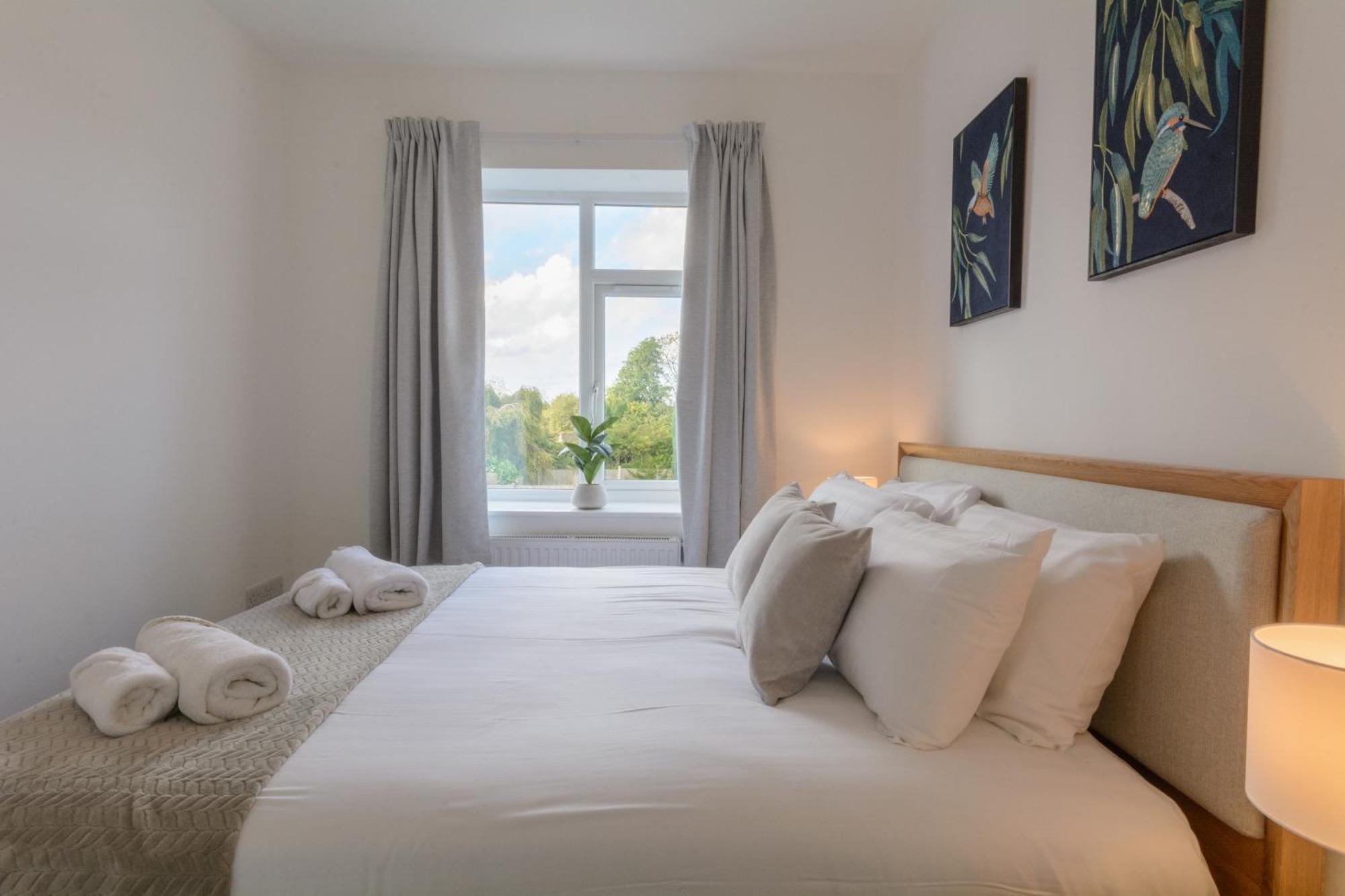 Crescent House Apartments Telford Bilik gambar