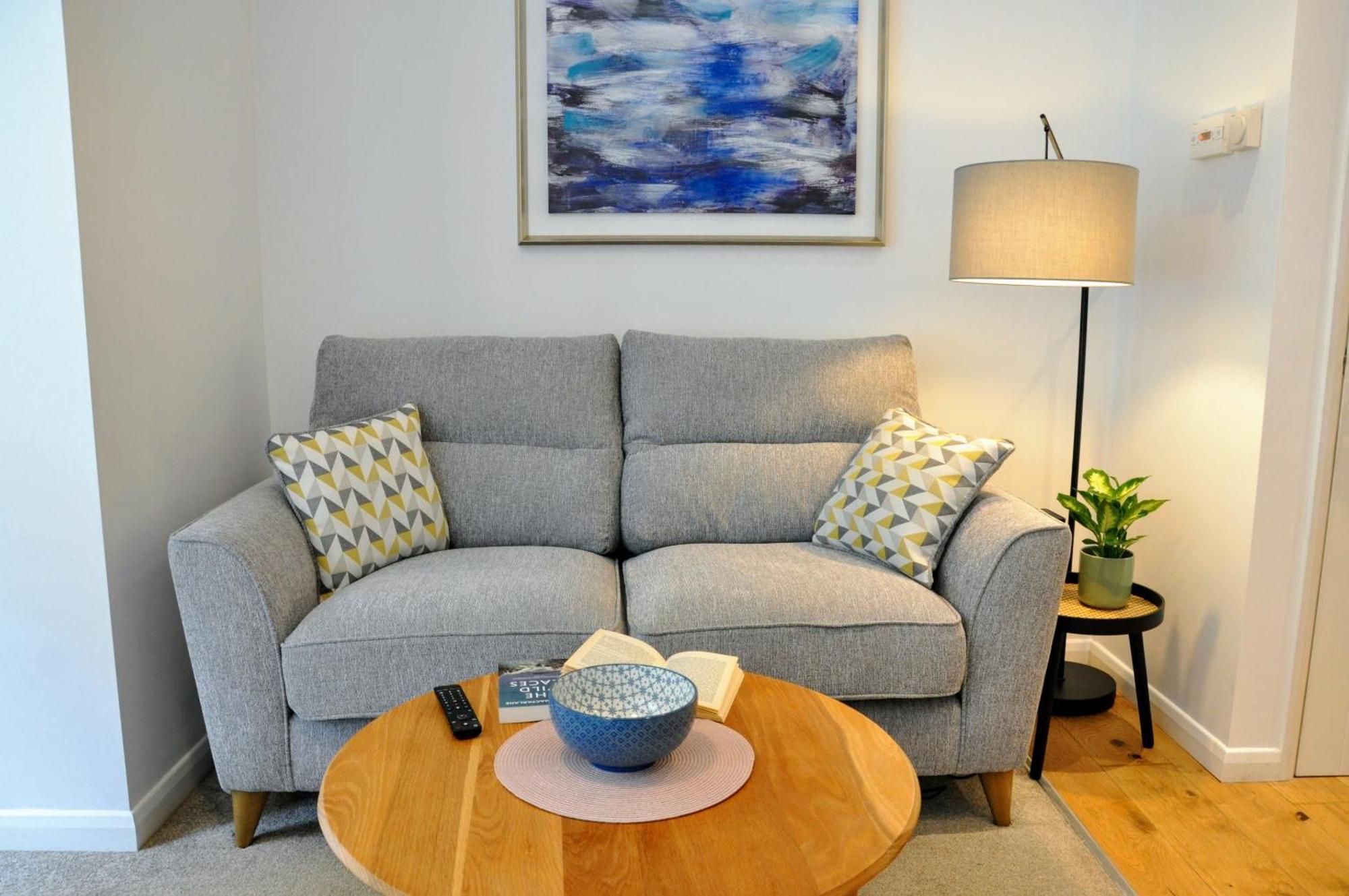 Crescent House Apartments Telford Bilik gambar