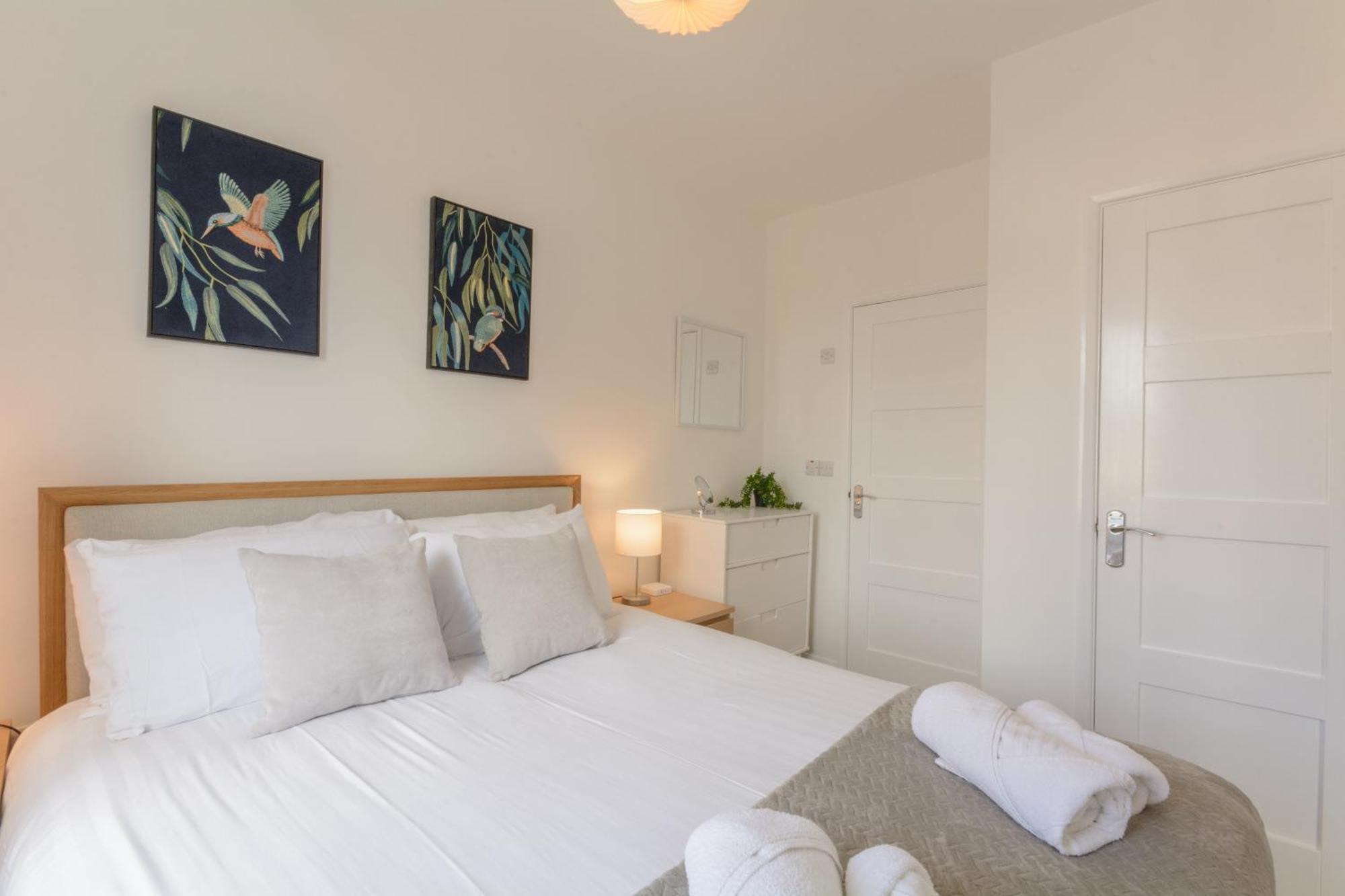 Crescent House Apartments Telford Bilik gambar